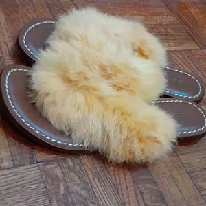 🐰💛🐰Miami Fur Sandals🐰💛🐰